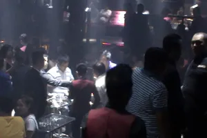 Đột kích quán bar, phát hiện nhiều “dân chơi” dương tính với ma túy