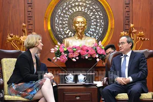 Lãnh đạo TPHCM tiếp Đại sứ New Zealand