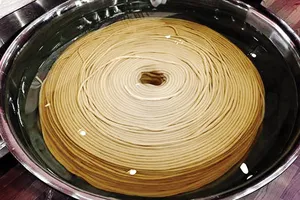 Sợi mì dài hơn 3km