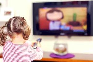 Thêm tác hại khi trẻ em xem tivi và chơi điện tử nhiều