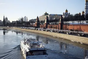 Vươn lên từ khó khăn