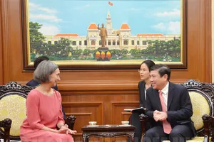 Chủ tịch UBND TPHCM Nguyễn Thành Phong tiếp Đại sứ Mexico