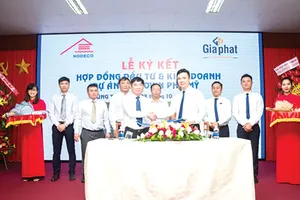 Đại diện lãnh đạo Hodeco và Gia Phát Investment ký kết thỏa thuận hợp tác