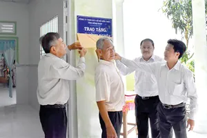 Trao Nhà tình nghĩa cho gia đình người có công với Cách mạng ở huyện Cao Lãnh