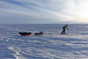 Đi xuyên Nam cực không cần trợ giúp