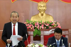 Phó Thủ tướng Thường trực Chính phủ Trương Hòa Bình phát biểu tại buổi làm việc. Ảnh: TTXVN