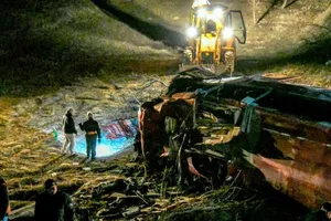 CH Bắc Macedonia: Xe buýt rơi xuống vực, 13 người chết