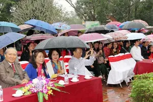 Người dân tham dự lễ phát động. Ảnh: baohatinh.vn