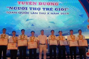 3 kỹ sư trẻ của PVFCCo được vinh danh “Người thợ trẻ giỏi”