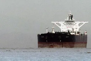 Quân đội Iran dọa trả đũa Anh