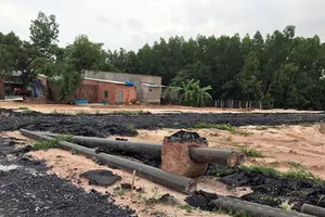 Đất công bị phân lô bán nền trái phép