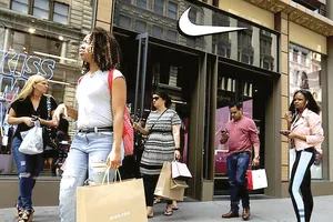 Ước tính, người tiêu dùng Mỹ phải tốn thêm 4 tỷ USD/năm vì tăng thuế