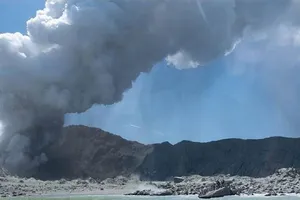 New Zealand: Núi lửa phun trào, ít nhất 5 người chết