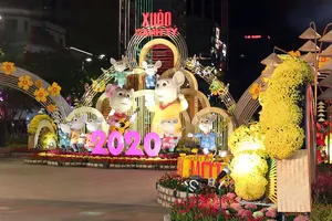 Hơn 1 triệu lượt khách đến với Đường hoa Nguyễn Huệ Xuân Canh Tý 2020