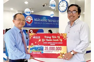 Các khách hàng may mắn trúng thưởng đợt 3 và 4 chương trình “Trúng tiền tỷ - lộc xuân Canh Tý”