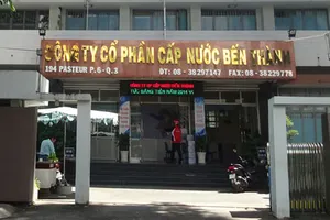 Đảm bảo 100% hộ dân được cung cấp nước sạch