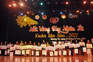 Hà Tĩnh, Quảng Trị: Huy động chăm lo tết cho người dân