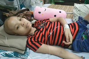 10 năm chống chọi với khối u não