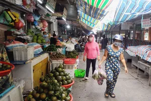 Chợ Bà Chiểu còn hoạt động, tuy nhiên chỉ phục vụ người dân trên địa bàn Bình Thạnh. Ảnh: MINH NGHĨA