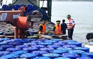 Giữ tàu chở 100.000 lít dầu DO lậu 