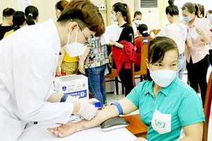 Hơn 1.000 công nhân được khám sức khỏe miễn phí