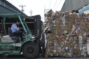 Siết nhập khẩu phế liệu: Doanh nghiệp bị động 