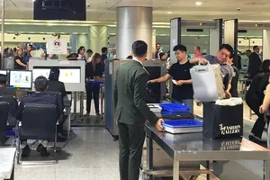 Tăng chất lượng phục vụ hành khách qua nhà ga Tân Sơn Nhất