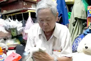 Hơn 40 năm lo cơm người nghèo