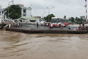 Đưa em qua phà Vàm Cống
