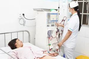 Thu hút cán bộ y tế giỏi cho địa bàn xa trung tâm