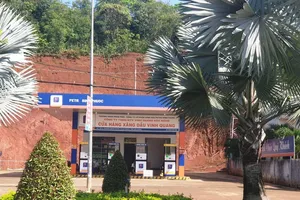 Cây xăng dầu tại thị xã Gia Nghĩa bị cơ quan công an phát hiện bán hơn 10 m³ xăng giả