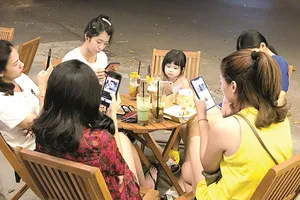 Đừng biến con thành “đứa trẻ to xác”