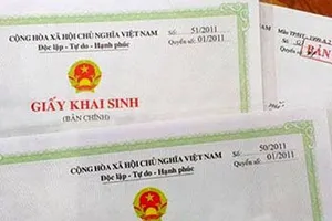 Làm thế nào để đổi họ theo cha là liệt sĩ?