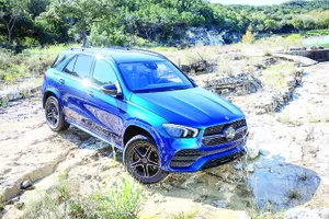 Ngoại thất AMG line giúp xe thể thao và năng động hơn