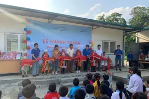 Mang yêu thương đến những vùng xa