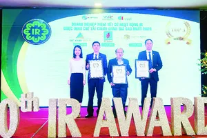 Năm thứ 3 liên tiếp, DXG được vinh danh Top 3 Doanh nghiệp niêm yết (Mid Cap)  có hoạt động IR được định chế tài chính đánh giá cao nhất