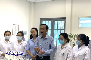 Giới thiệu dung dịch gel sát khuẩn do Công ty TNHH MTV Môi trường đô thị TPHCM nghiên cứu 