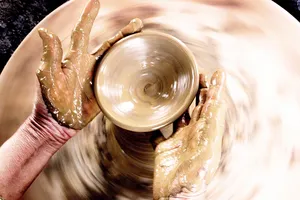 Bàn tay người thợ chuốt gốm Nhạn Tháp - Vân Sơn tái hiện vẻ đẹp thuần khiết của đất đai