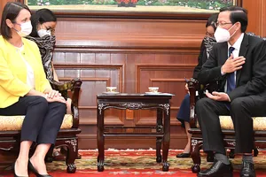 Sớm nối lại các dự án hợp tác giữa Pháp và TPHCM