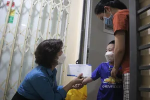 Đà Nẵng: Hơn 1.200 suất quà tặng công nhân ở lại đón tết