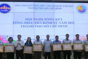 Các tập thể nhận Bằng khen của UBND TPHCM. Ảnh: hcmcpv.org.vn