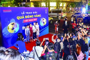 Đêm gala trao giải thưởng Quả bóng vàng Việt Nam năm 2021. Ảnh: DŨNG PHƯƠNG