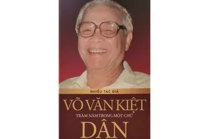 Võ Văn Kiệt - Trăm năm trong một chữ dân