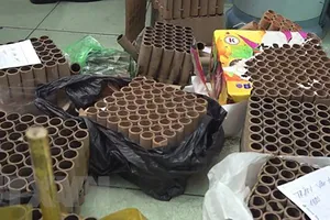 Đốt pháo trái phép bị phạt nặng