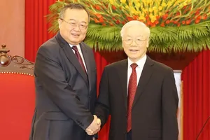 Việt Nam coi trọng và ưu tiên hàng đầu trong phát triển quan hệ với Trung Quốc