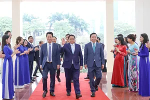 Đào tạo đội ngũ cán bộ tài nguyên - môi trường đủ năng lực, phẩm chất