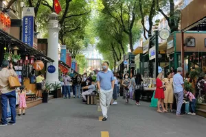 Đến Lễ hội Đường sách được “lì xì sách”