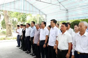 Đại biểu tham dự lễ giỗ lần thứ 93 của Tổng Bí thư Trần Phú. Ảnh: Báo Hà Tĩnh