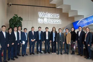 Đại diện Ericsson và Mobifone tại một sự kiện hợp tác của hai bên