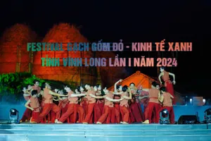 Khai mạc Festival Gạch gốm đỏ - Kinh tế xanh tỉnh Vĩnh Long